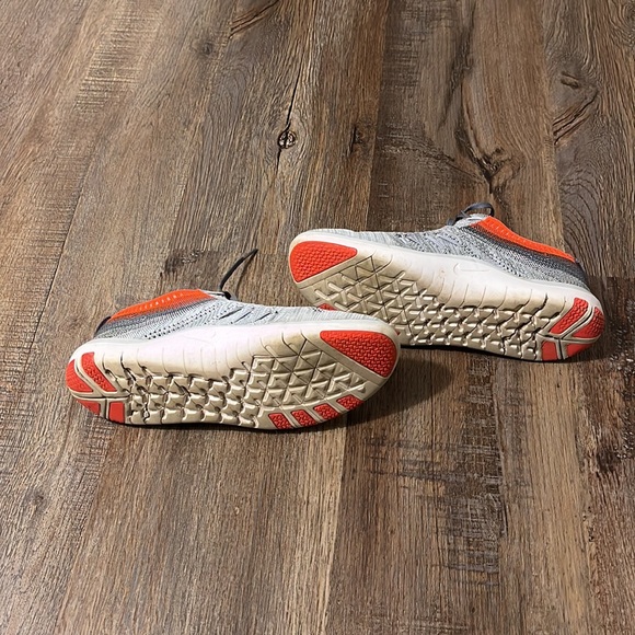 Nike women sneakers size 6 - Picture 4 of 6